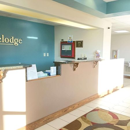 Travelodge By Wyndham Knoxville East Extérieur photo