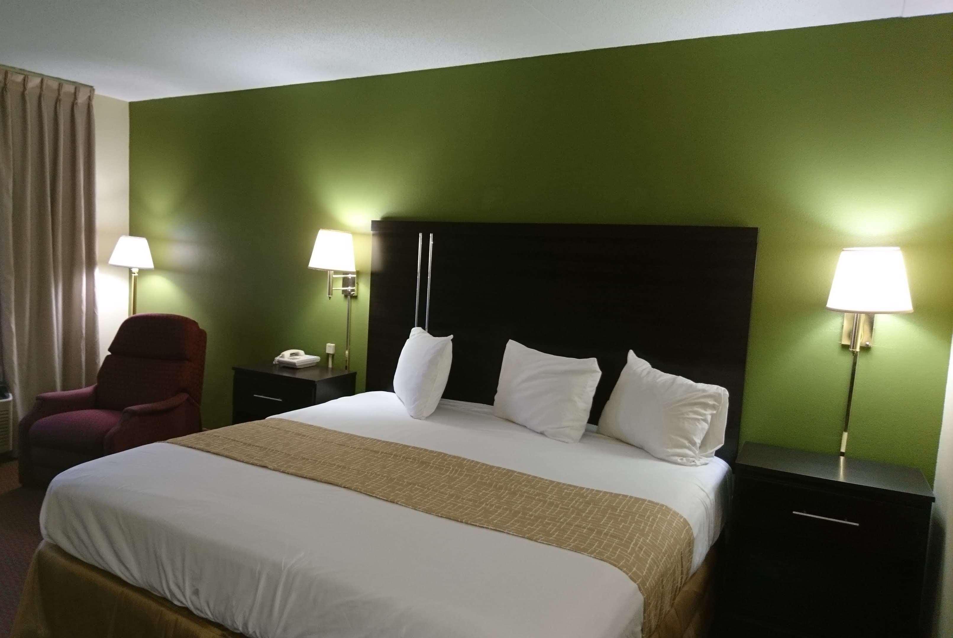 Travelodge By Wyndham Knoxville East Extérieur photo