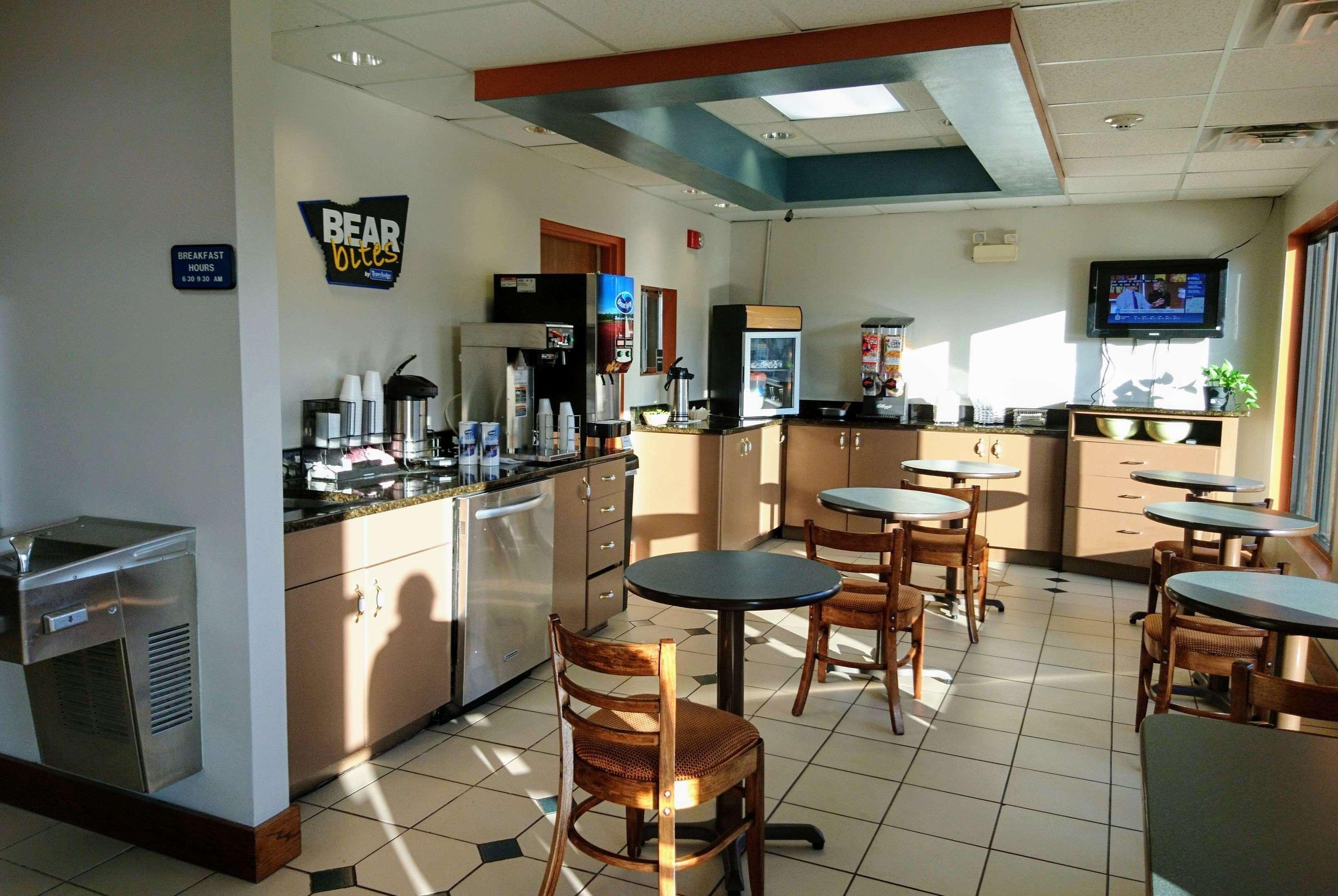 Travelodge By Wyndham Knoxville East Extérieur photo