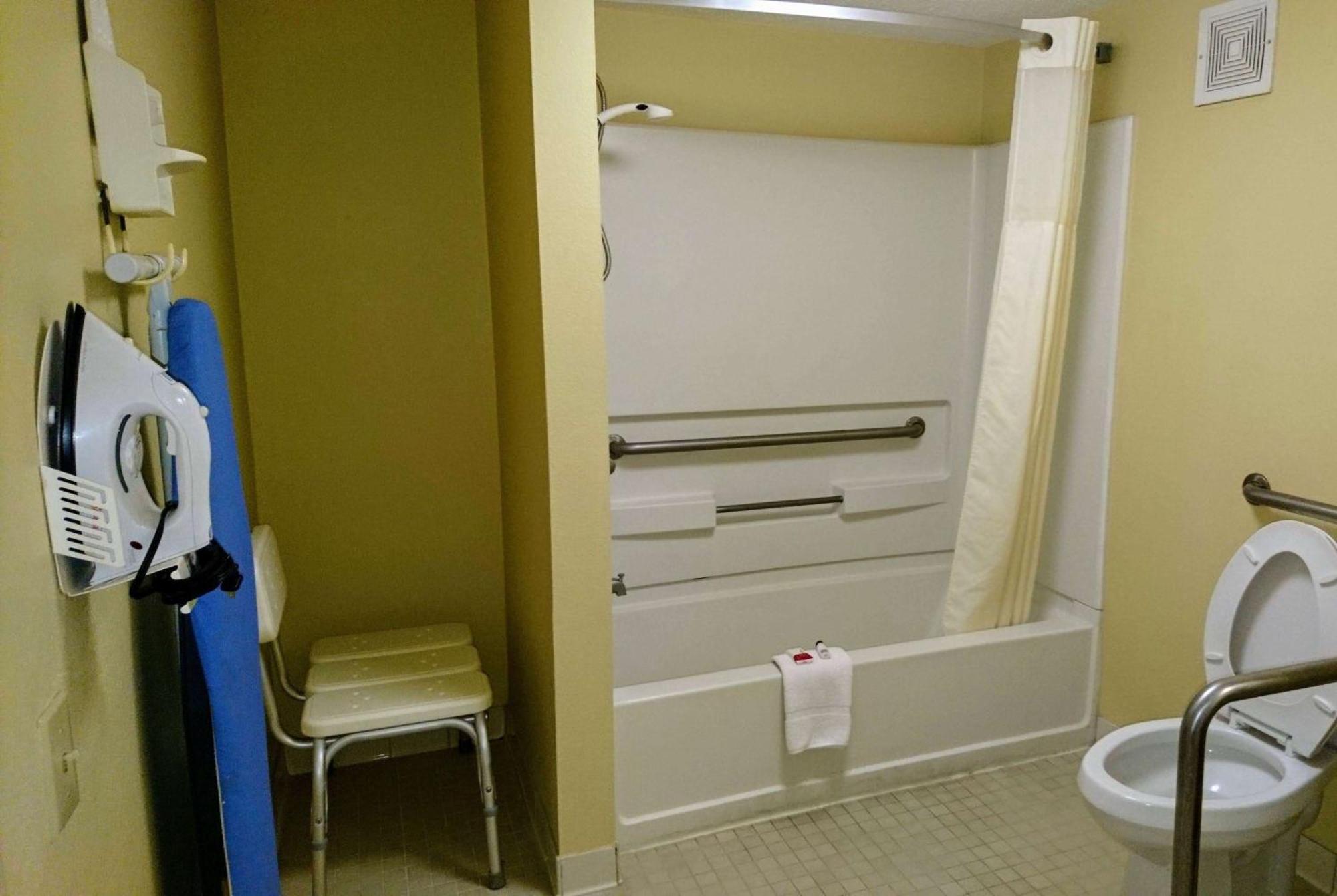 Travelodge By Wyndham Knoxville East Extérieur photo